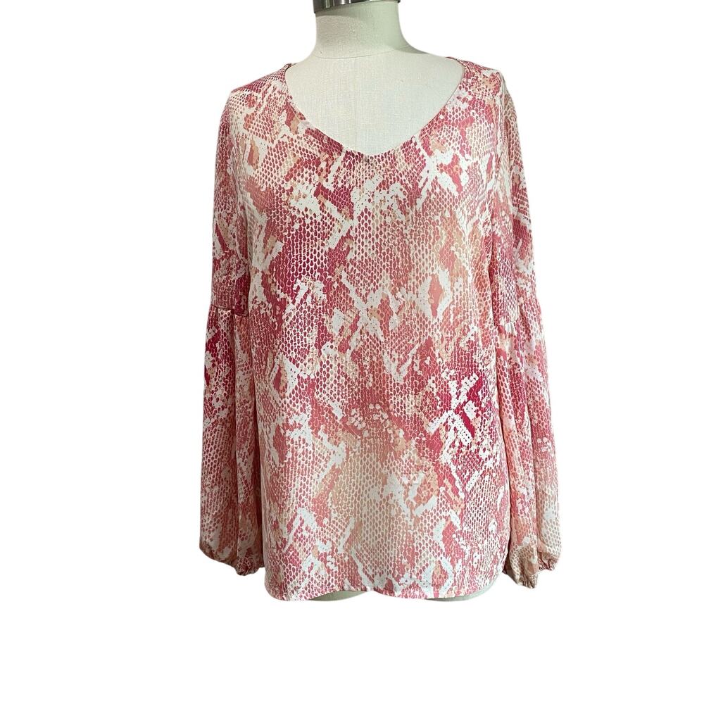 Cabi Ombre Pink Snakeskin Print Long Sleeve Career Blouse In Size Medium